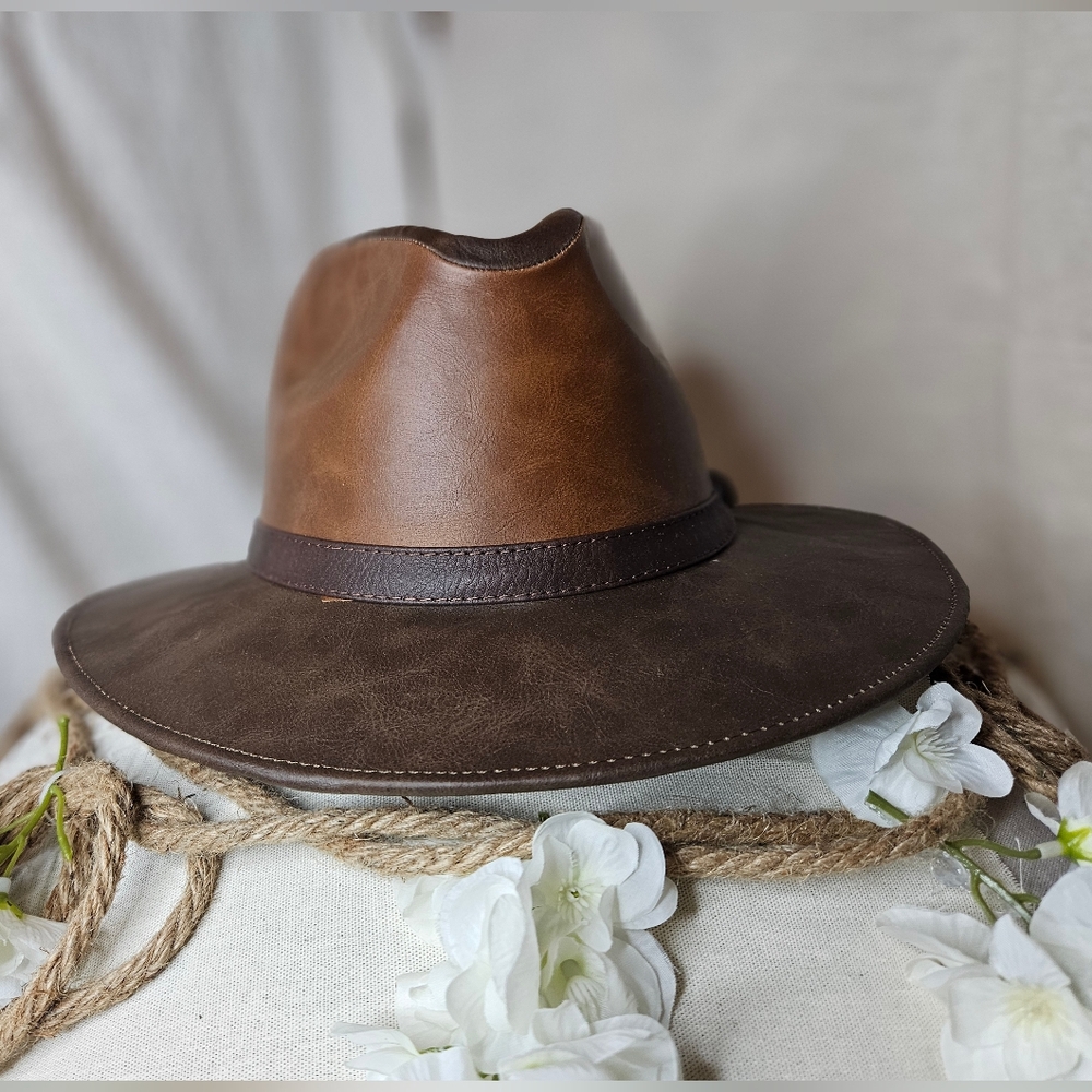 Handmade hat, bicolor coffee
